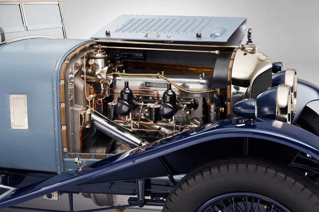 1-vintage-vehicle-engine